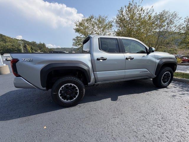 2026 Toyota Tacoma 4WD 4WD TRD Off Road Double Cab 5' Bed AT (Natl)