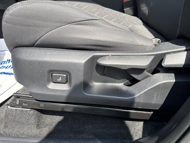 2024 Toyota Tacoma 4WD 4WD SR5 Double Cab 5' Bed AT (Natl)