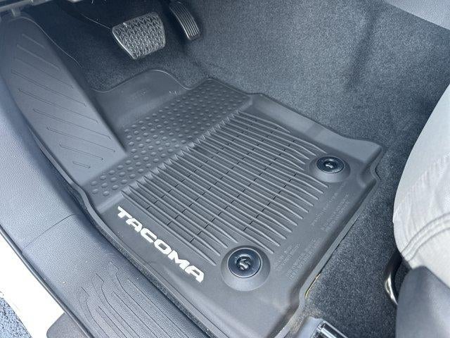 2026 Toyota Tacoma 4WD 4WD SR5 Double Cab 5' Bed AT (Natl)