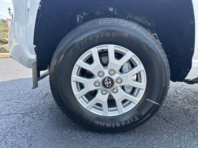 2026 Toyota Tacoma 4WD 4WD SR5 Double Cab 5' Bed AT (Natl)