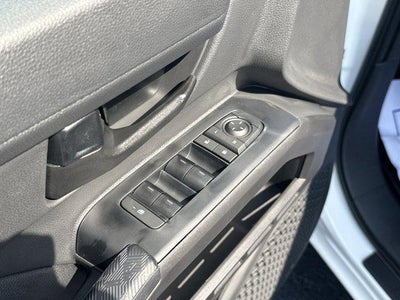 2026 Toyota Tacoma 4WD 4WD SR5 Double Cab 5' Bed AT (Natl)