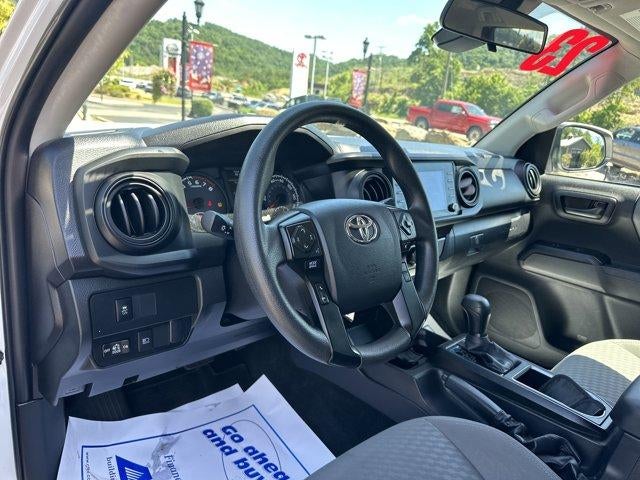 2023 Toyota Tacoma 2WD 2WD SR Double Cab 5' Bed I4 AT (Natl)