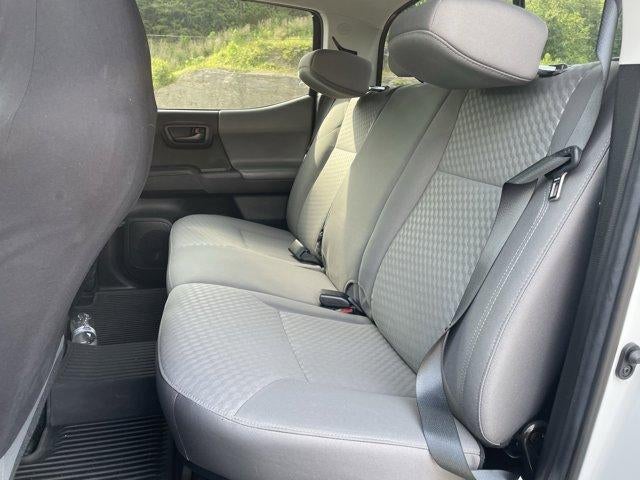 2023 Toyota Tacoma 2WD 2WD SR Double Cab 5' Bed I4 AT (Natl)