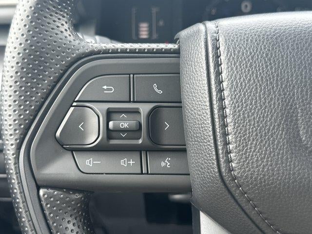 2026 Toyota Tacoma 4WD 4WD SR5 Double Cab 5' Bed AT (Natl)