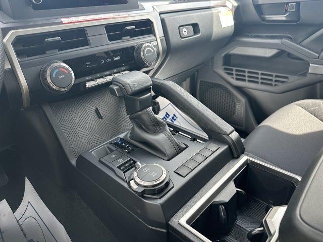 2026 Toyota Tacoma 4WD 4WD SR5 Double Cab 5' Bed AT (Natl)