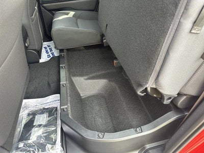 2026 Toyota Tacoma 4WD 4WD SR5 Double Cab 5' Bed AT (Natl)