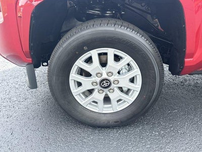 2026 Toyota Tacoma 4WD 4WD SR5 Double Cab 5' Bed AT (Natl)