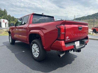 2026 Toyota Tacoma 4WD 4WD SR5 Double Cab 5' Bed AT (Natl)