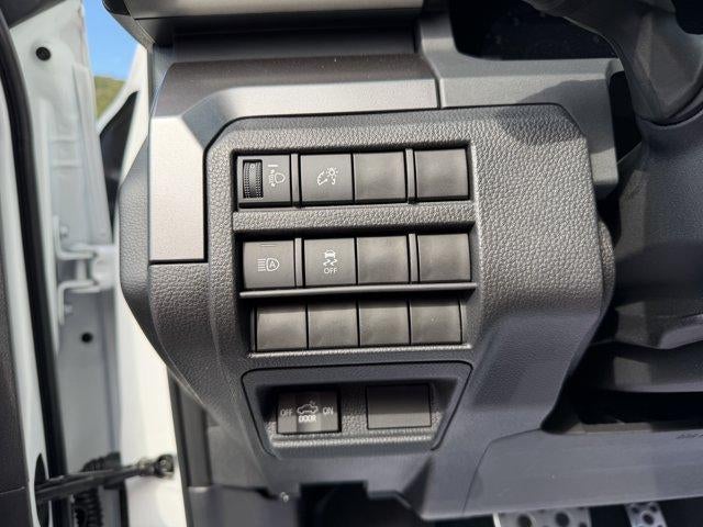 2026 Toyota Tacoma 4WD 4WD TRD Sport Double Cab 5' Bed AT (Natl)