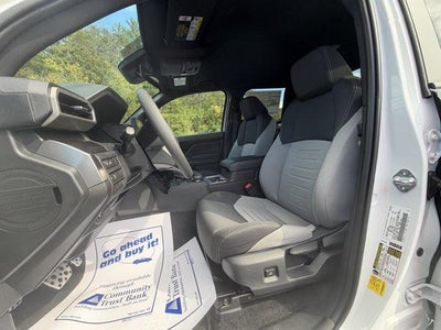 2026 Toyota Tacoma 4WD 4WD TRD Sport Double Cab 5' Bed AT (Natl)