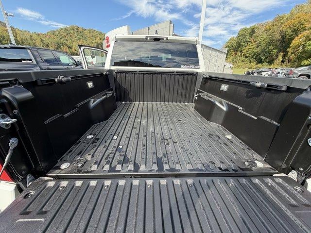 2026 Toyota Tacoma 4WD 4WD TRD Sport Double Cab 5' Bed AT (Natl)