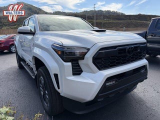 2026 Toyota Tacoma 4WD 4WD TRD Sport Double Cab 5' Bed AT (Natl)