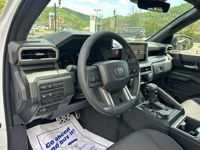 2026 Toyota Tacoma 4WD 4WD TRD Sport Double Cab 5' Bed AT (Natl)