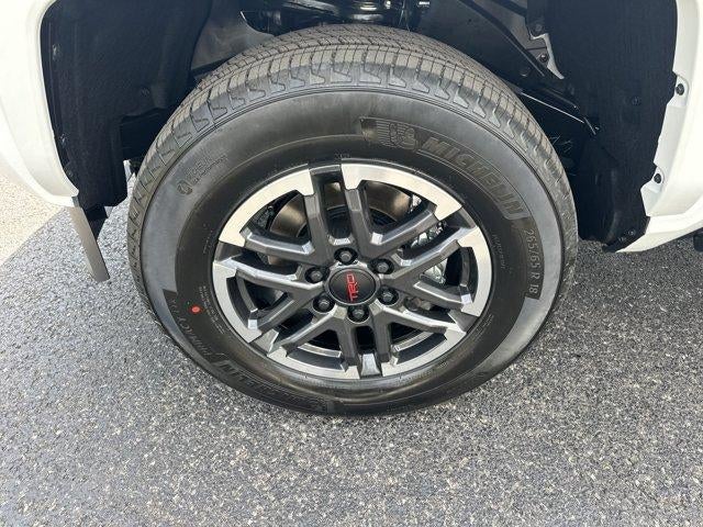 2026 Toyota Tacoma 4WD 4WD TRD Sport Double Cab 5' Bed AT (Natl)