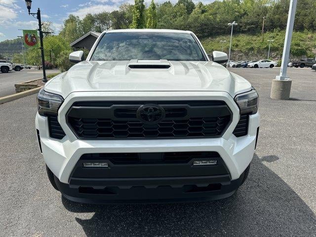 2026 Toyota Tacoma 4WD 4WD TRD Sport Double Cab 5' Bed AT (Natl)