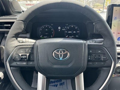 2026 Toyota Tacoma 4WD 4WD Limited Hybrid Double Cab 5' Bed AT (Natl)