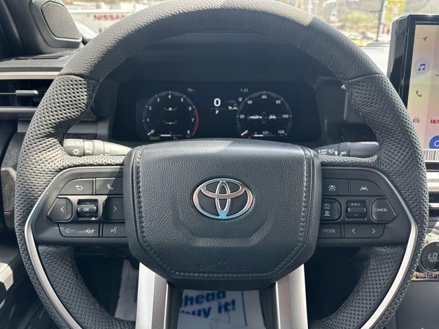 2026 Toyota Tacoma 4WD 4WD Limited Hybrid Double Cab 5' Bed AT (Natl)