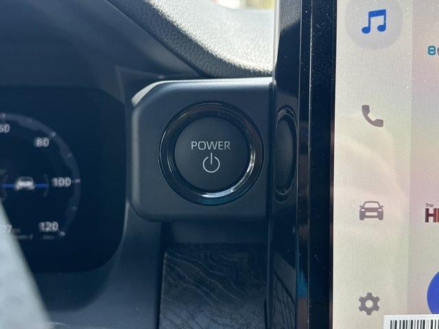 2026 Toyota Tacoma 4WD 4WD Limited Hybrid Double Cab 5' Bed AT (Natl)