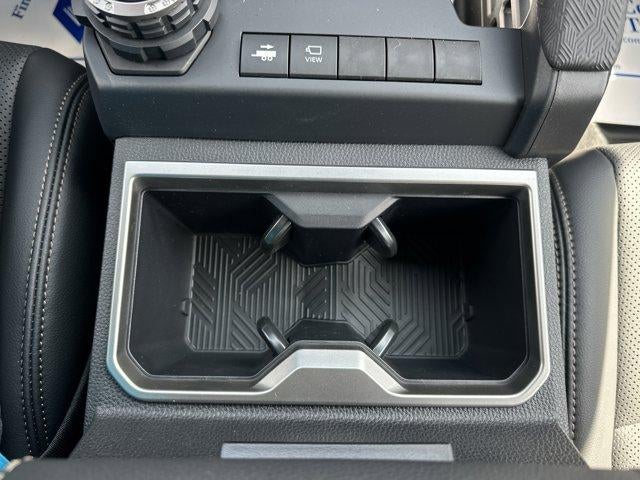 2026 Toyota Tacoma 4WD 4WD Limited Hybrid Double Cab 5' Bed AT (Natl)