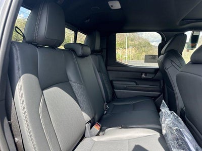 2026 Toyota Tacoma 4WD 4WD Limited Hybrid Double Cab 5' Bed AT (Natl)