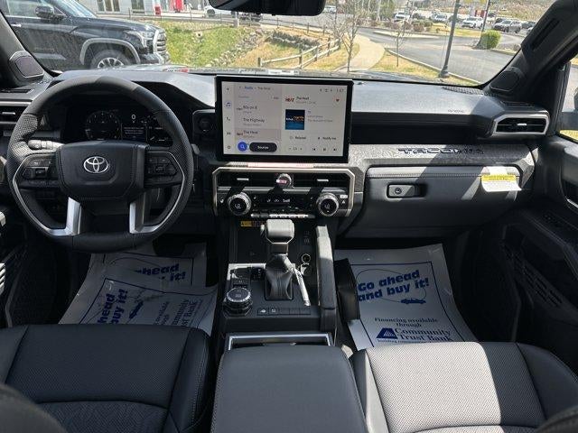 2026 Toyota Tacoma 4WD 4WD Limited Hybrid Double Cab 5' Bed AT (Natl)