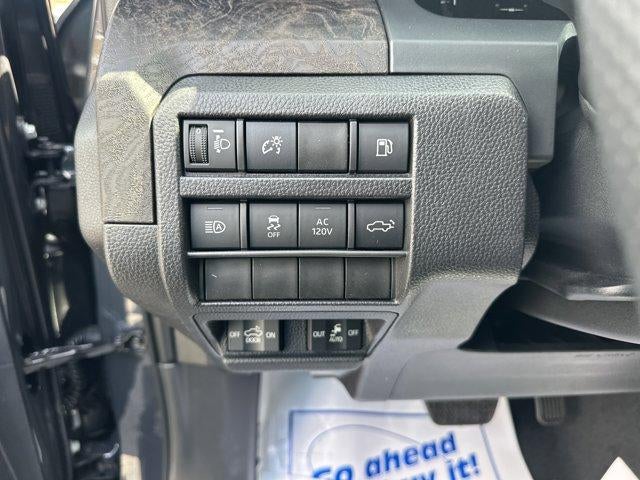 2026 Toyota Tacoma 4WD 4WD Limited Hybrid Double Cab 5' Bed AT (Natl)