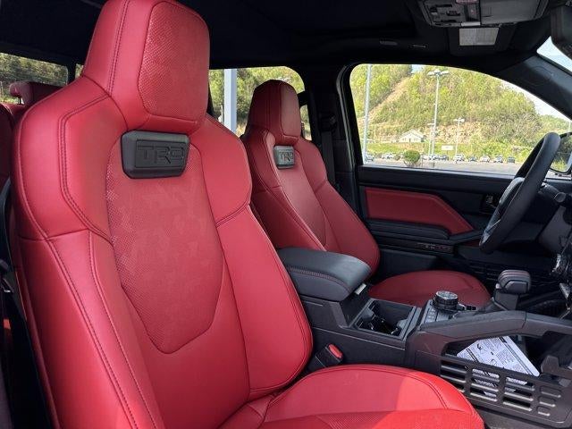 2026 Toyota Tacoma 4WD 4WD TRD Pro Hybrid Double Cab 5' Bed AT (Natl)