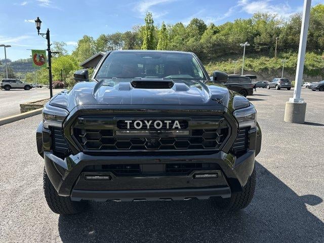 2026 Toyota Tacoma 4WD 4WD TRD Pro Hybrid Double Cab 5' Bed AT (Natl)