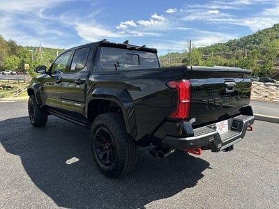 2026 Toyota Tacoma 4WD 4WD TRD Pro Hybrid Double Cab 5' Bed AT (Natl)