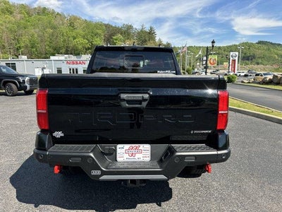 2026 Toyota Tacoma 4WD 4WD TRD Pro Hybrid Double Cab 5' Bed AT (Natl)