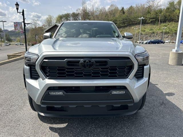 2026 Toyota Tacoma 4WD 4WD TRD Off Road Hybrid Double Cab 5' Bed AT (Natl)