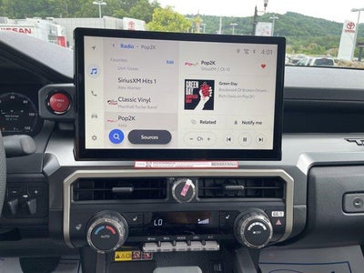 2026 Toyota Tacoma 4WD 4WD TRD Off Road Hybrid Double Cab 5' Bed AT (Natl)