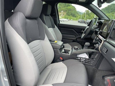 2026 Toyota Tacoma 4WD 4WD TRD Off Road Hybrid Double Cab 5' Bed AT (Natl)