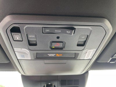 2026 Toyota Tacoma 4WD 4WD TRD Off Road Hybrid Double Cab 5' Bed AT (Natl)