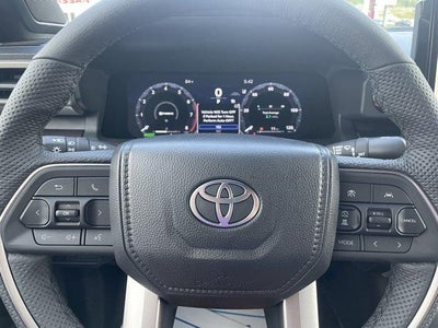 2026 Toyota Tacoma 4WD 4WD TRD Off Road Hybrid Double Cab 5' Bed AT (Natl)