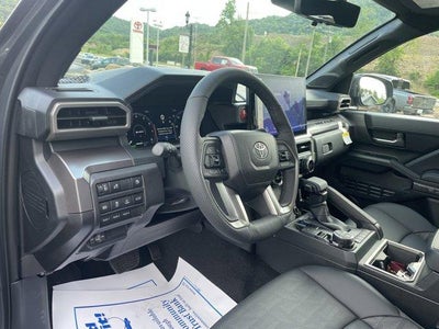 2026 Toyota Tacoma 4WD 4WD TRD Off Road Hybrid Double Cab 5' Bed AT (Natl)