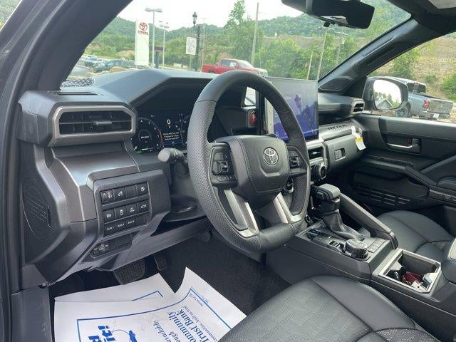 2026 Toyota Tacoma 4WD 4WD TRD Off Road Hybrid Double Cab 5' Bed AT (Natl)