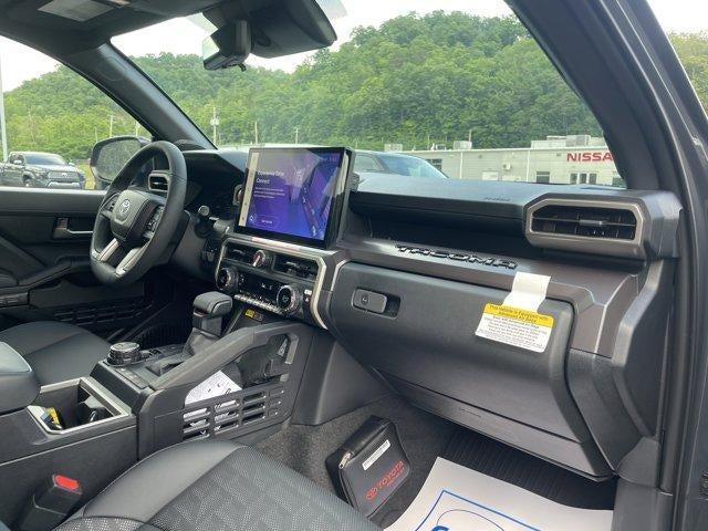 2026 Toyota Tacoma 4WD 4WD TRD Off Road Hybrid Double Cab 5' Bed AT (Natl)