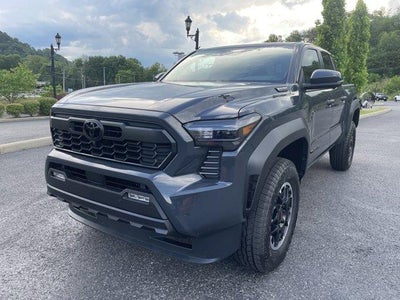 2026 Toyota Tacoma 4WD 4WD TRD Off Road Hybrid Double Cab 5' Bed AT (Natl)