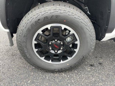 2025 Toyota Tacoma 4WD 4WD TRD Off Road Hybrid Double Cab 5' Bed AT (Natl)