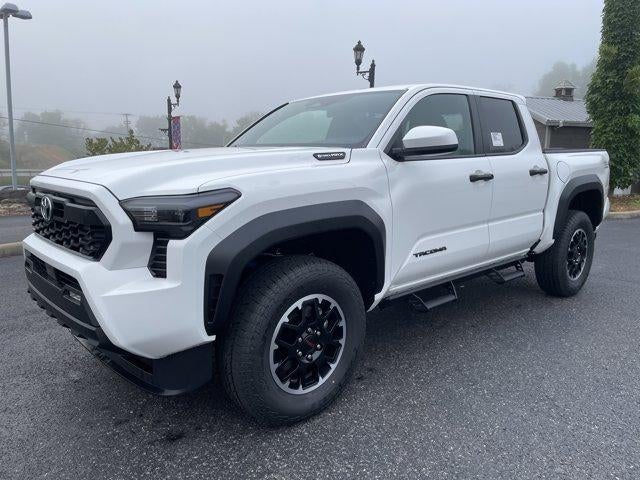 2025 Toyota Tacoma 4WD 4WD TRD Off Road Hybrid Double Cab 5' Bed AT (Natl)
