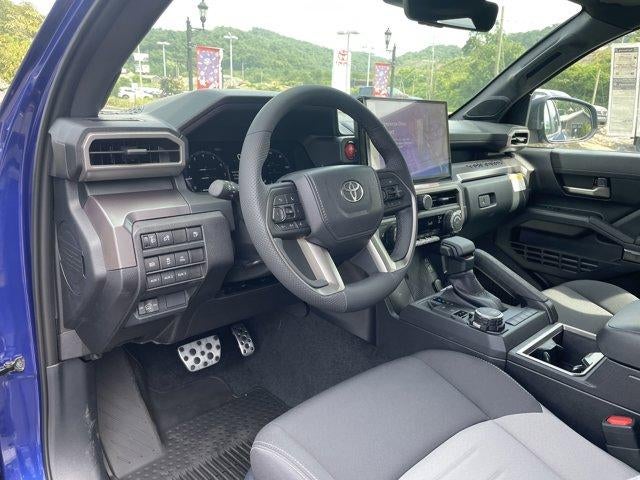 2025 Toyota Tacoma 4WD 4WD TRD Sport Hybrid Double Cab 5' Bed AT (Natl)