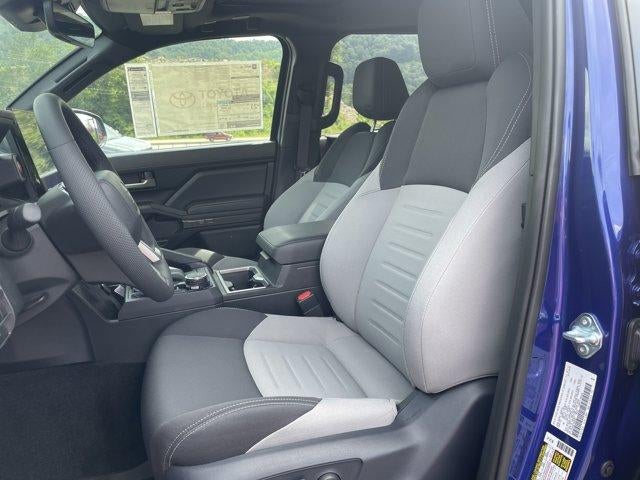 2025 Toyota Tacoma 4WD 4WD TRD Sport Hybrid Double Cab 5' Bed AT (Natl)