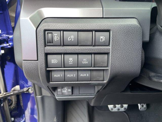 2025 Toyota Tacoma 4WD 4WD TRD Sport Hybrid Double Cab 5' Bed AT (Natl)