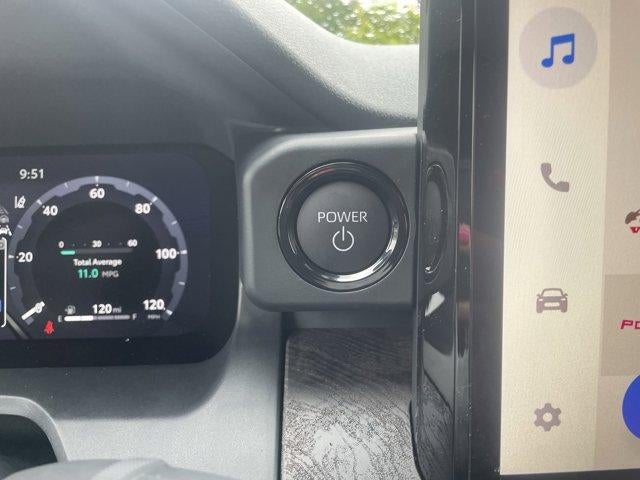 2026 Toyota Tacoma 4WD 4WD Limited Hybrid Double Cab 5' Bed AT (Natl)