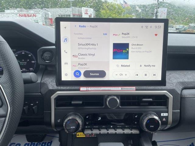 2026 Toyota Tacoma 4WD 4WD Limited Hybrid Double Cab 5' Bed AT (Natl)