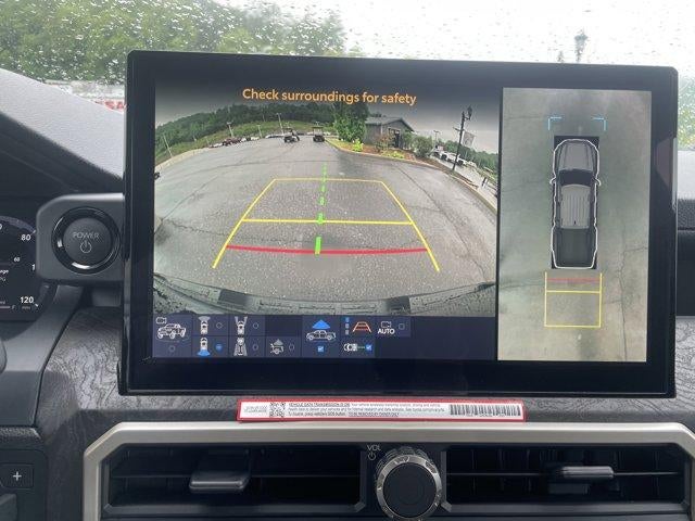 2026 Toyota Tacoma 4WD 4WD Limited Hybrid Double Cab 5' Bed AT (Natl)