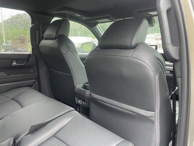 2026 Toyota Tacoma 4WD 4WD Limited Hybrid Double Cab 5' Bed AT (Natl)