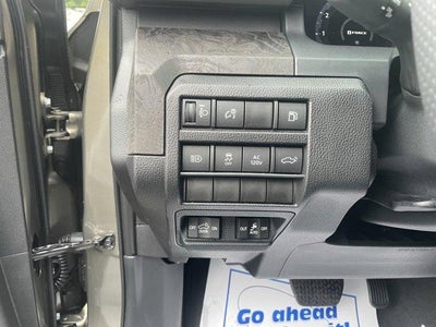 2026 Toyota Tacoma 4WD 4WD Limited Hybrid Double Cab 5' Bed AT (Natl)