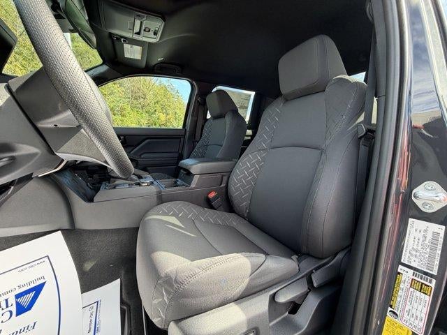 2026 Toyota Tacoma 4WD 4WD SR Double Cab 5' Bed AT (Natl)